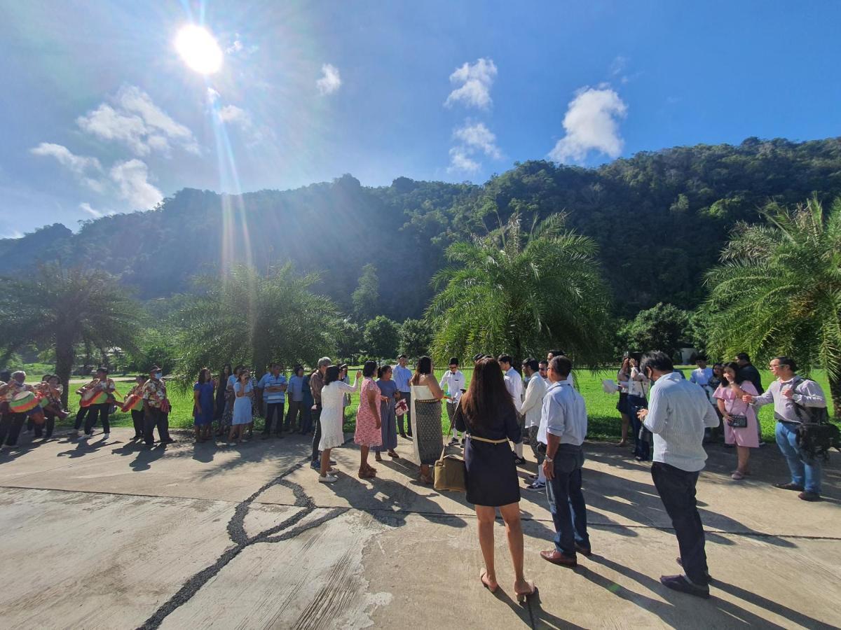 Phuphayot Resort Trang Kültér fotó
