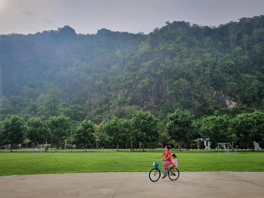Phuphayot Resort Trang Kültér fotó