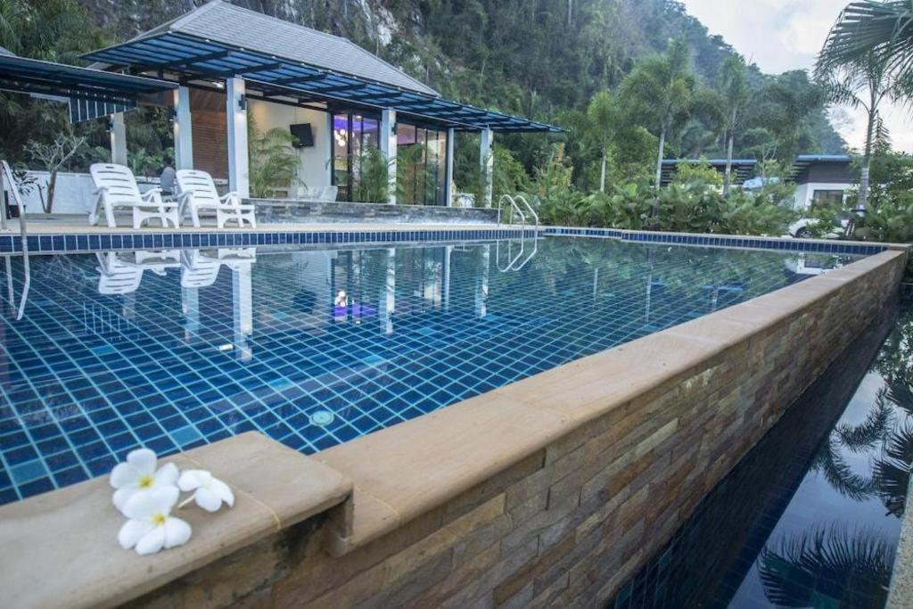 Phuphayot Resort Trang Kültér fotó