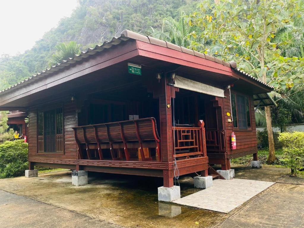 Phuphayot Resort Trang Kültér fotó