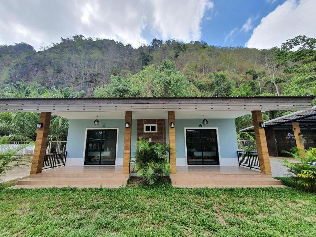 Phuphayot Resort Trang Kültér fotó