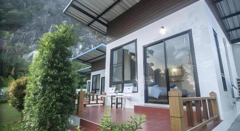 Phuphayot Resort Trang Kültér fotó