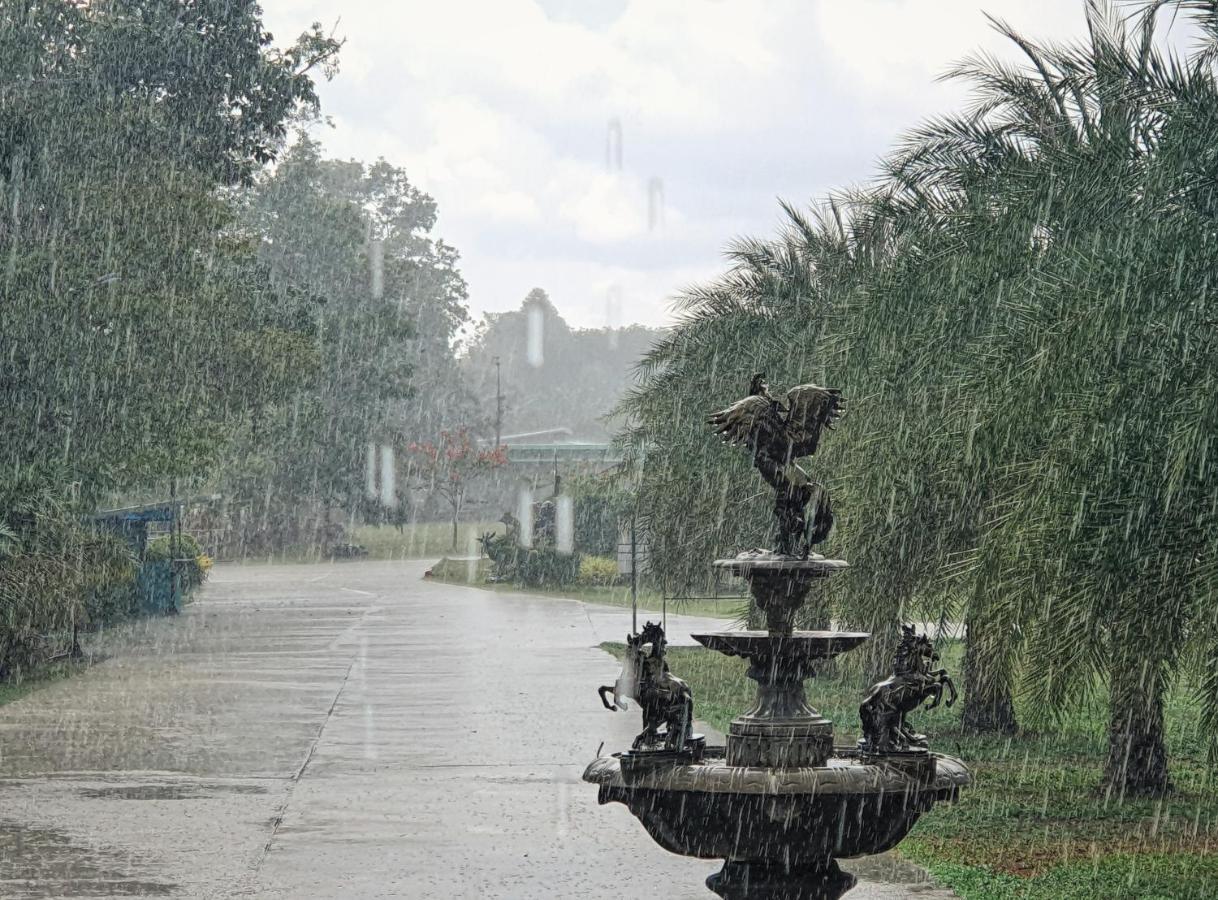 Phuphayot Resort Trang Kültér fotó